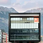 Ibis 3*