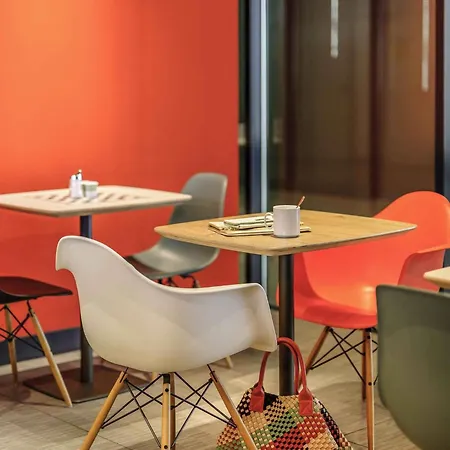 Ibis Hotel 3*