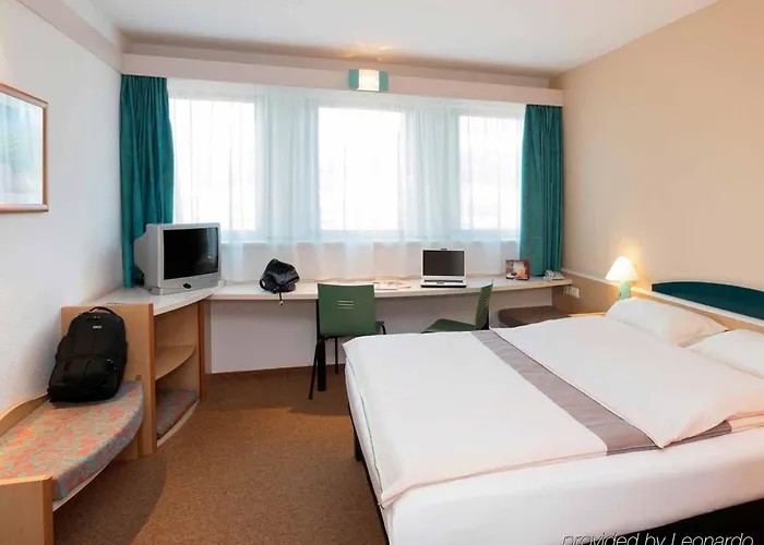 Ibis 3*