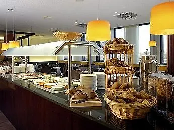فندق إيبيس إنزبراك 3*