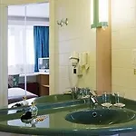 Ibis فندق