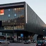 Ibis فندق